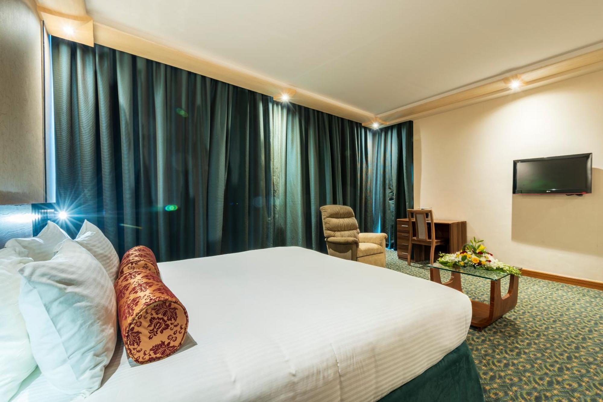 Elite Crystal Hotel Manama Exterior foto